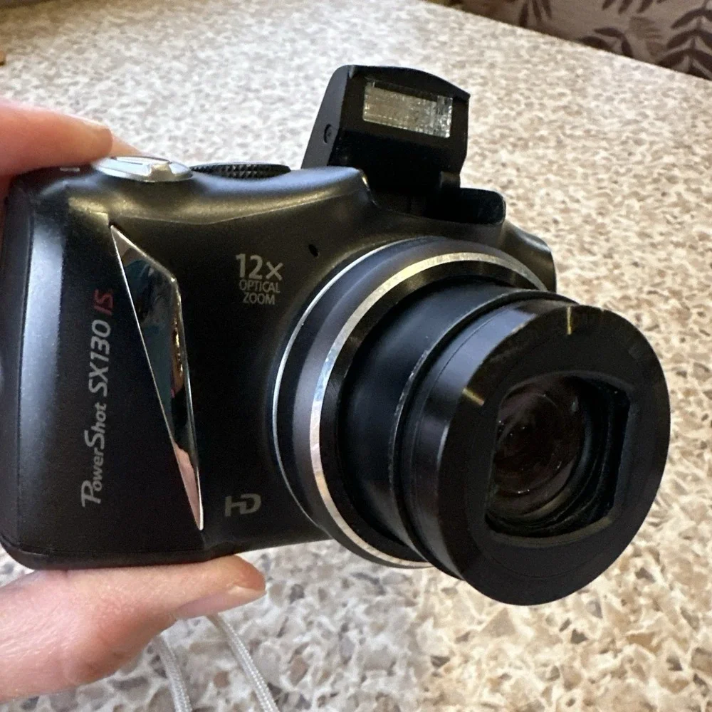 Canon PowerShot SX130 IS 12.1MP Digital Camera Black PC1562 Works
